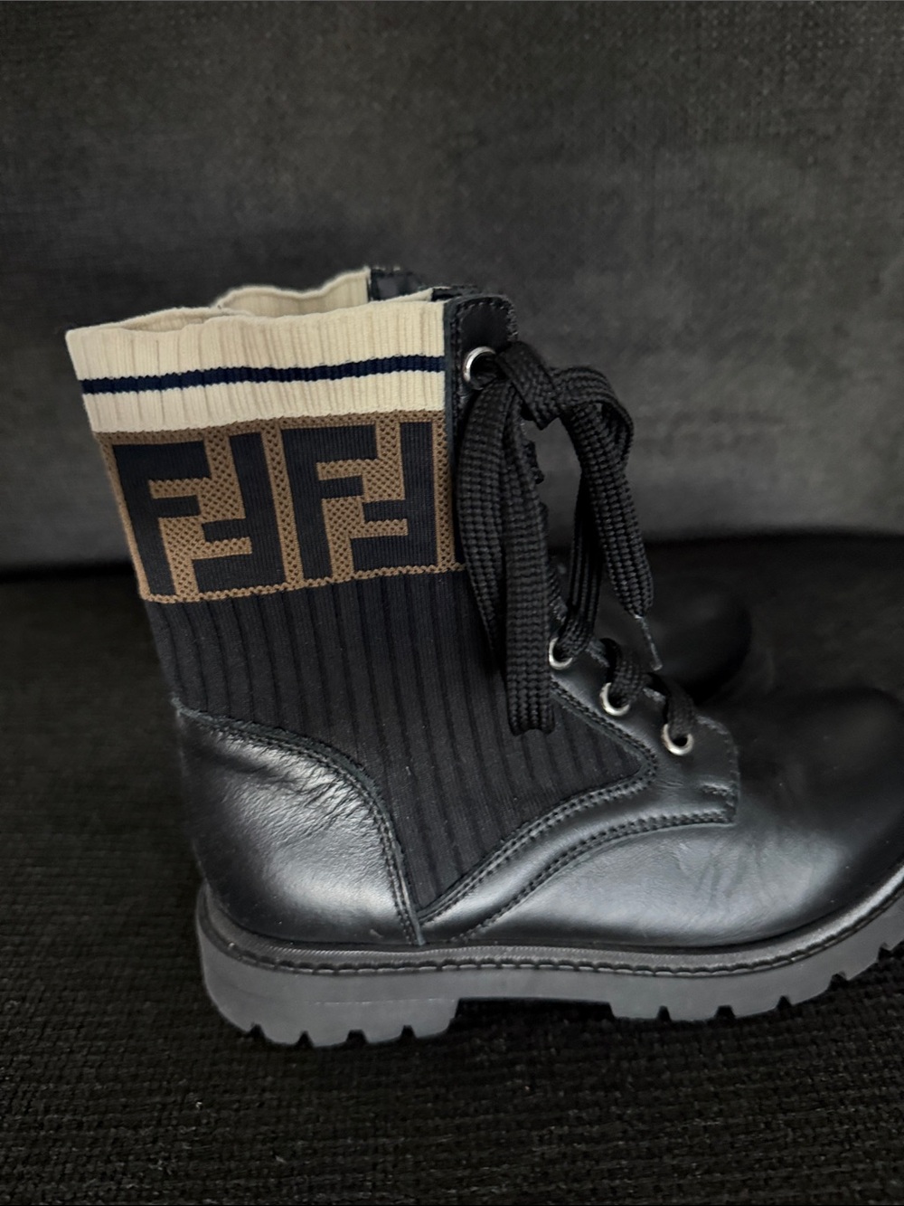 Fendi Kids Black Lace-Up Combat Boots size 33/ size 2 - Picture 2 of 5